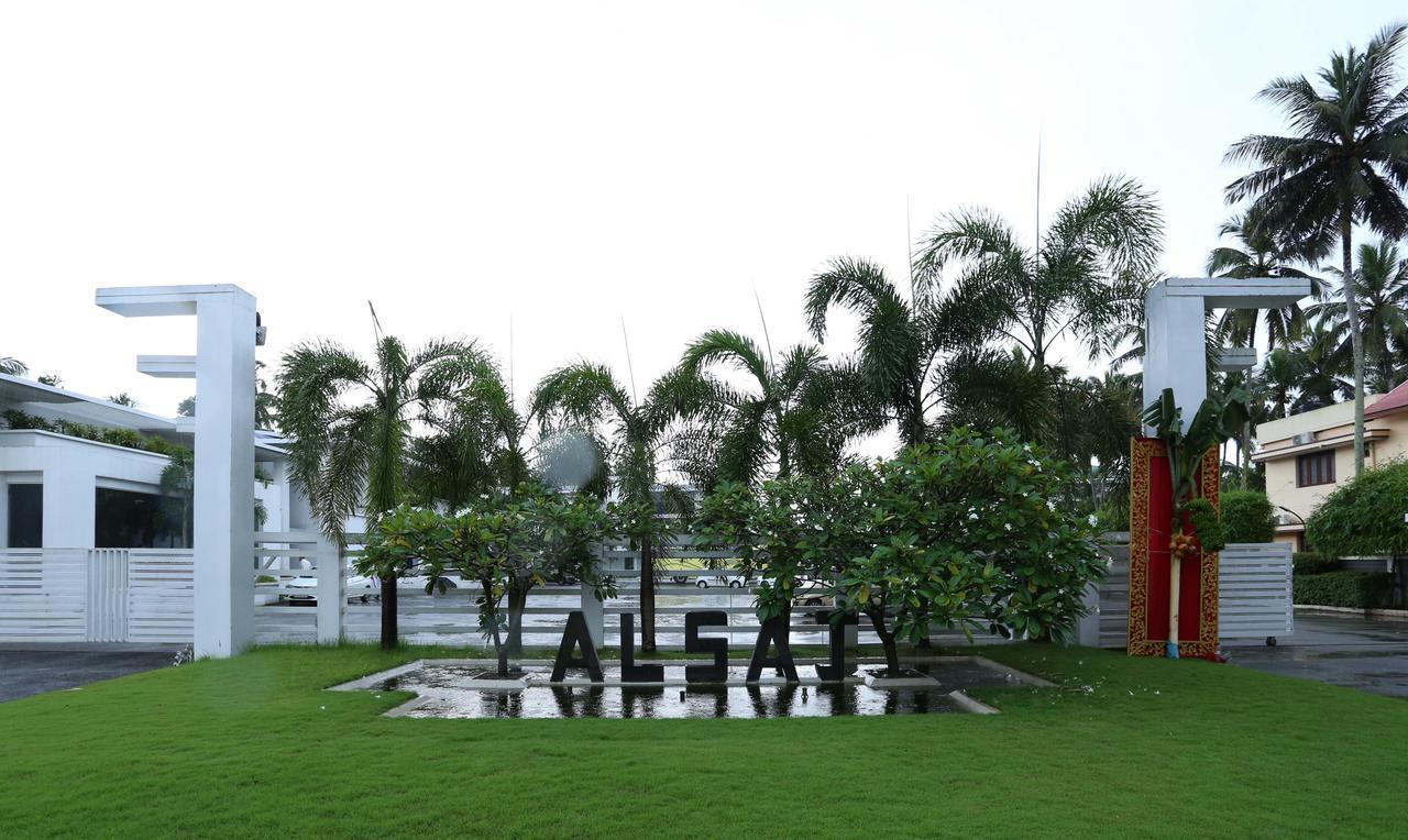 Treebo Trend Al Saj Convention Centre Kazhakuttam エクステリア 写真